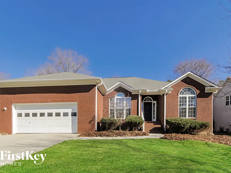 563 Gatsby Pl NW — Photo 1