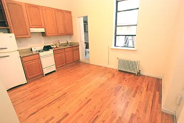 Rented by Jonis Realty