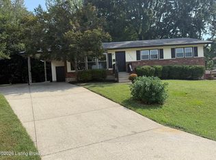1402 Cloverhills Dr, Louisville, KY 40216