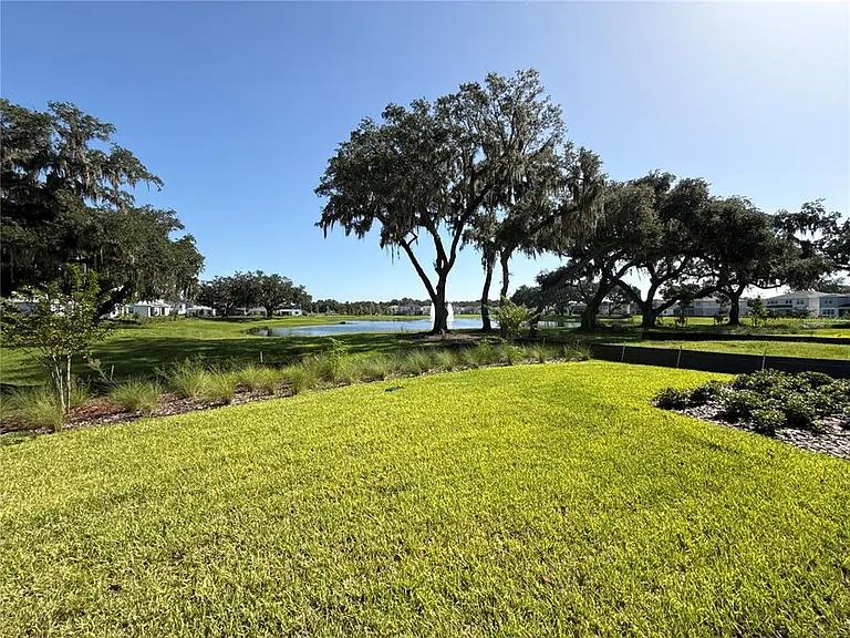 16645 Lone Oak Cir — Photo 9
