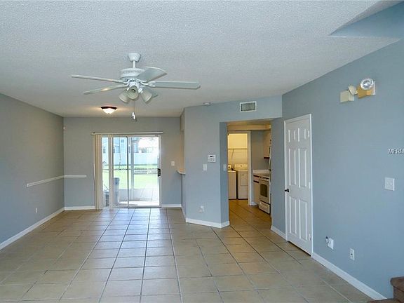 3rd image of 1604 Sanibel Dr