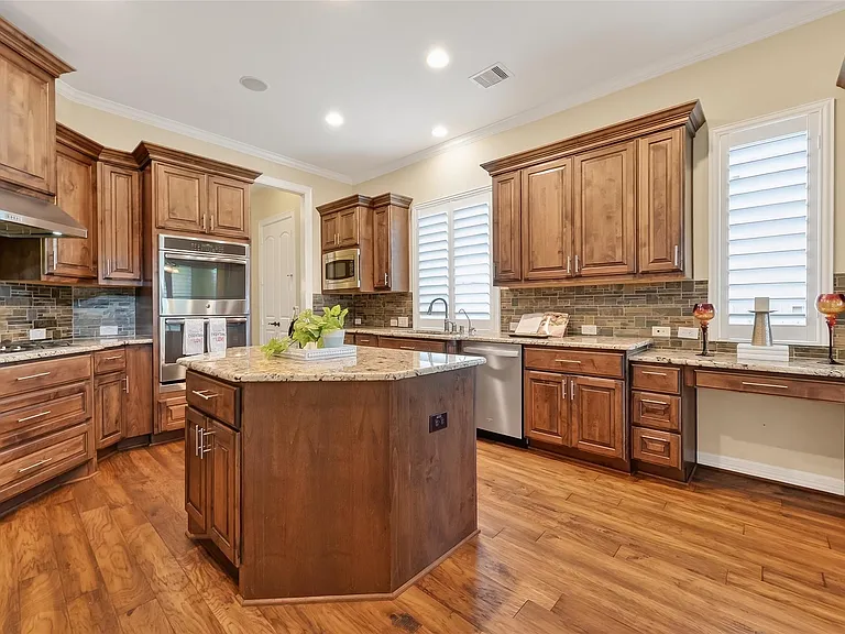 28423 Tall Juniper Hill Dr — Photo 18