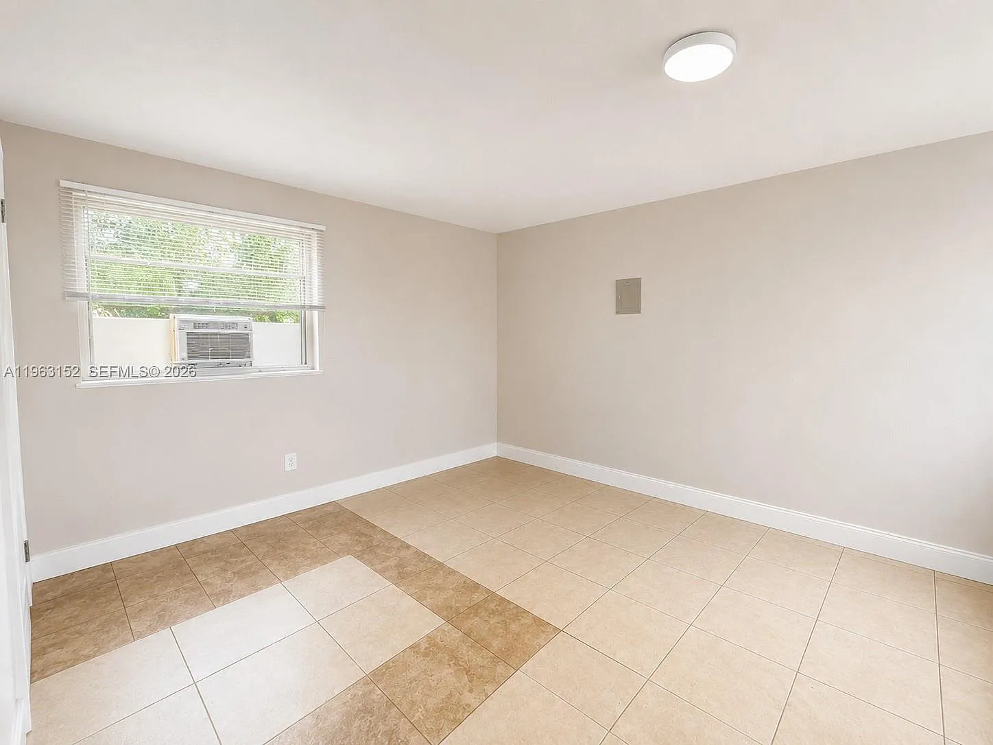Bayshore Treasure Condo — Photo 3