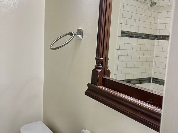 4th image of 4430 Pine St #1F