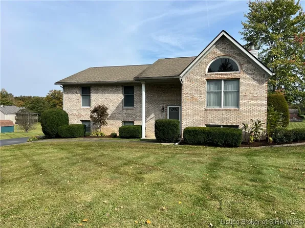 9725 Wolfe Cemetery Road, Georgetown, IN 47122