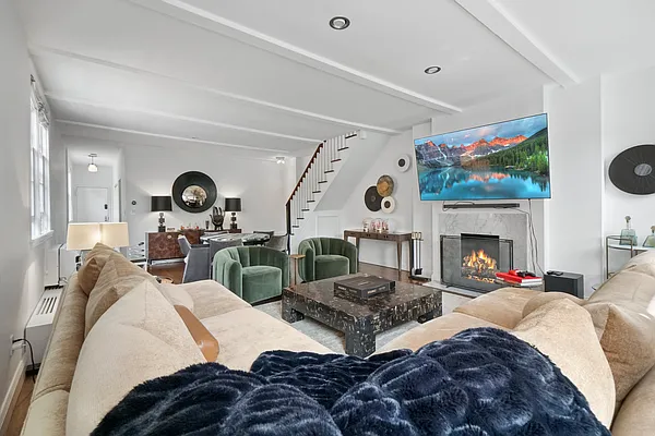 Rented by Corcoran | media 8