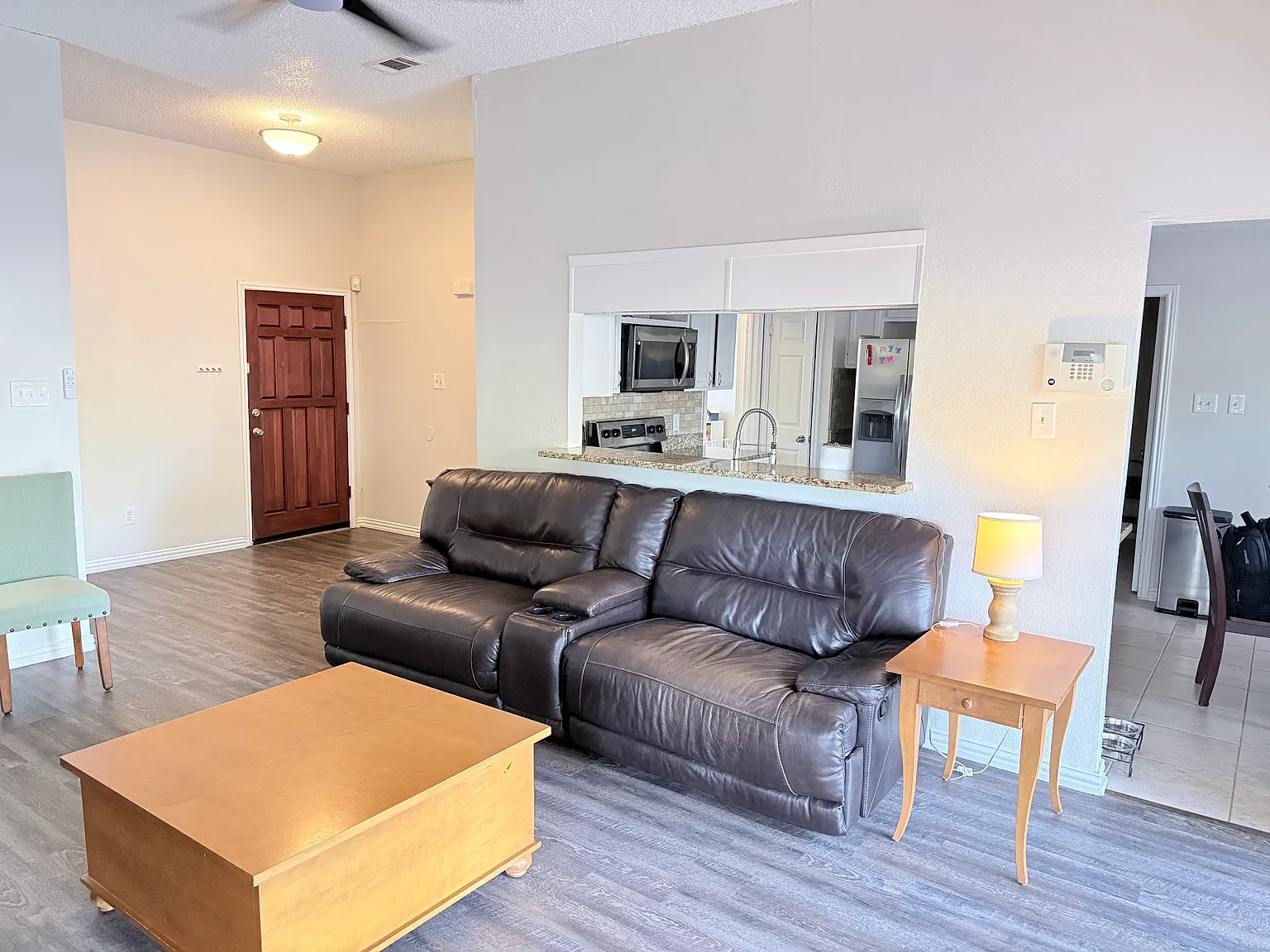 3 bed, 1551 sqft, $2,295 — Photo 4