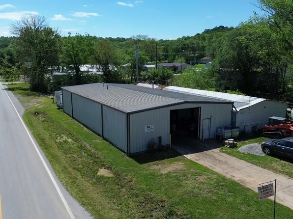 101 S Main St, Lanagan, MO 64847