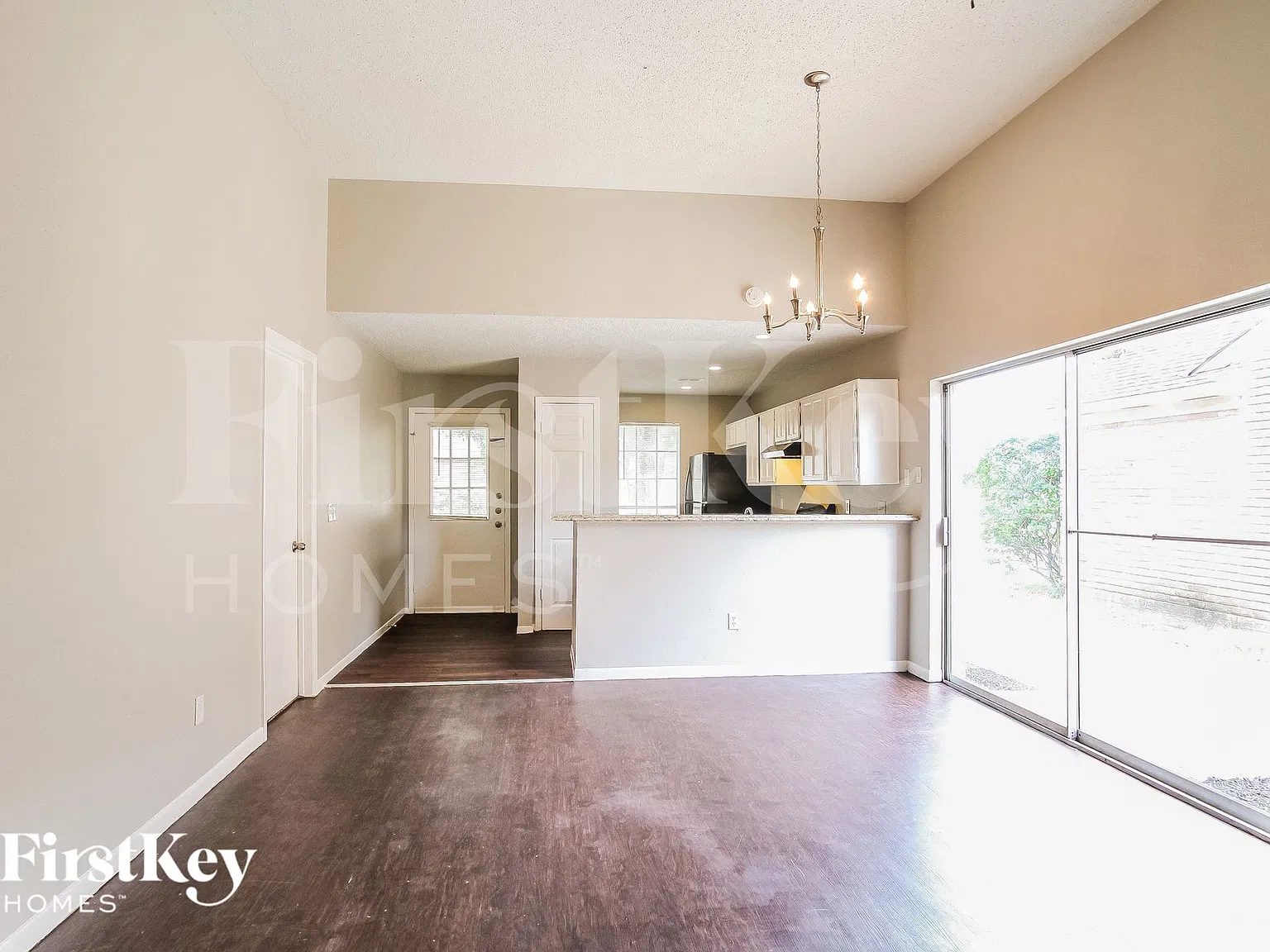 3 bed, 2.0 bath, 1162 sqft, $1,760 — Photo 4