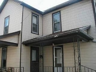 1st image of 513 Wood St