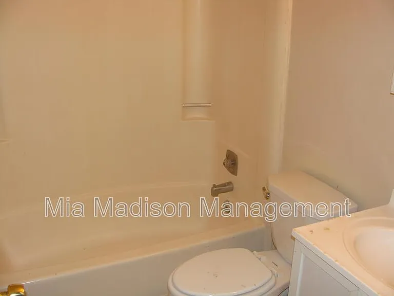1 Oak Forest Ln #C — Photo 11