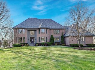60 W Dundee Ct, Village Of Loch Lloyd, MO 64012
