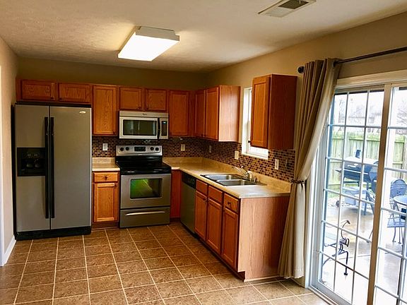 2nd image of 2729 Summer Point Ct