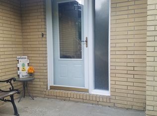 2409 & 2413 Graybill Rd, Uniontown, OH 44685