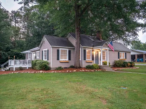 500 2nd St NE, Jacksonville, AL 36265