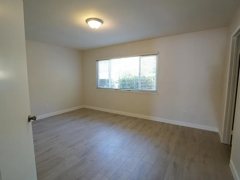 18637 Stare St — Photo 20