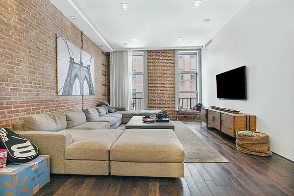 Rented by Compass | media 26