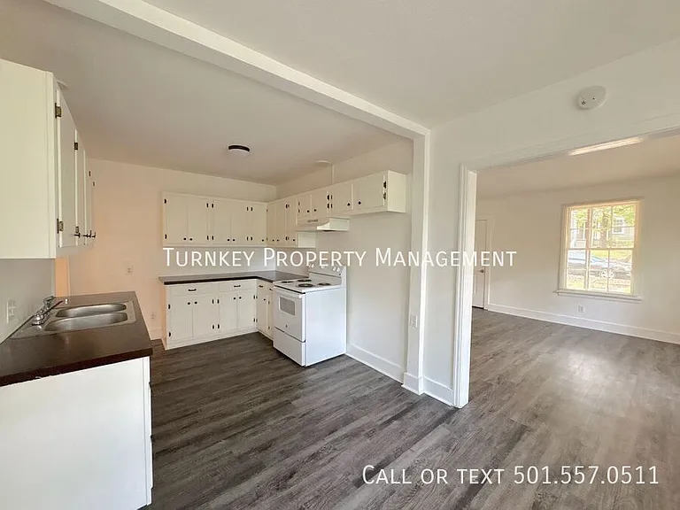 5005 W 31st St — Photo 3