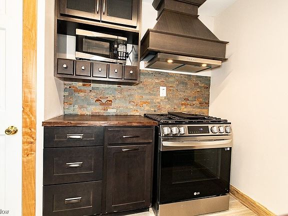 4th image of 15804 Scottsdale Blvd
