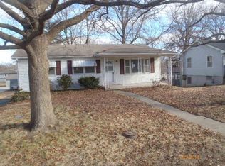 2215 Girard St, Leavenworth, KS 66048