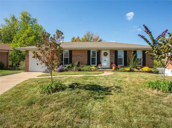 10949 Suanis Ct, Saint Louis, MO 63123