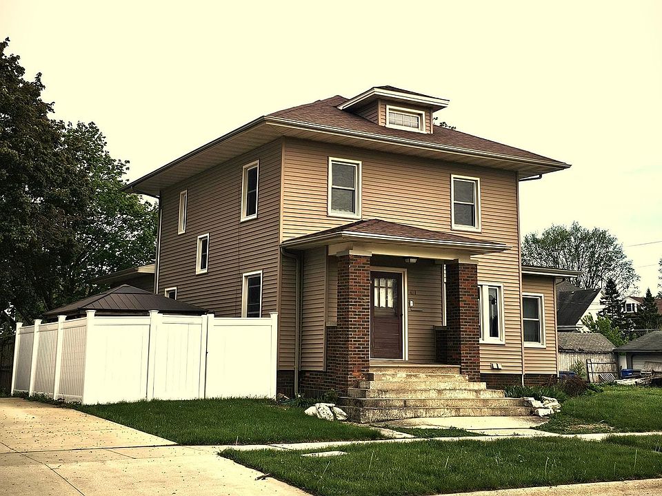 1st image of 401 N Walnut Ave