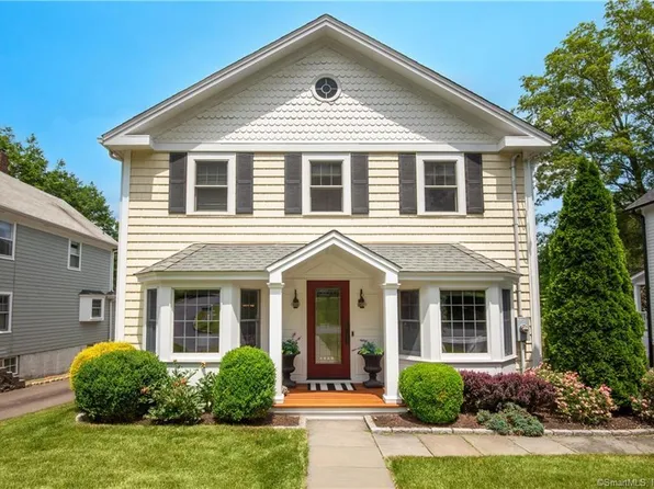 8 Ramapoo Road, Ridgefield, CT 06877