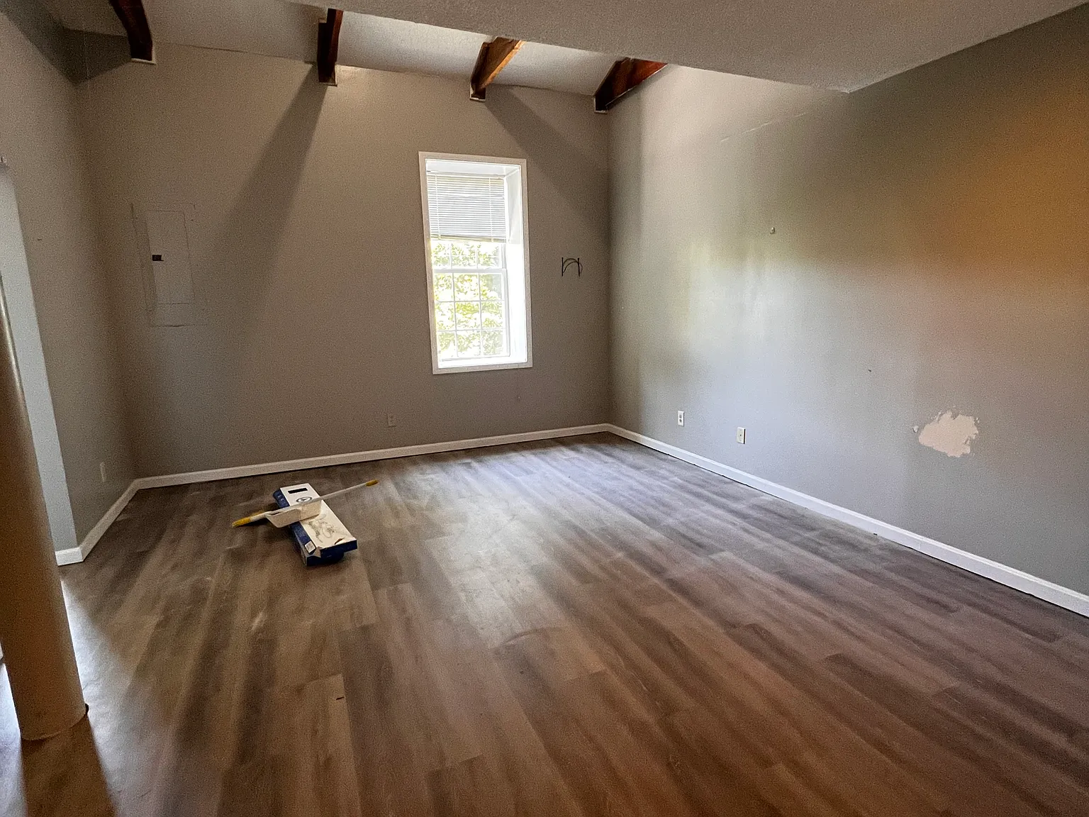 2 bed, $1,300 — Photo 4