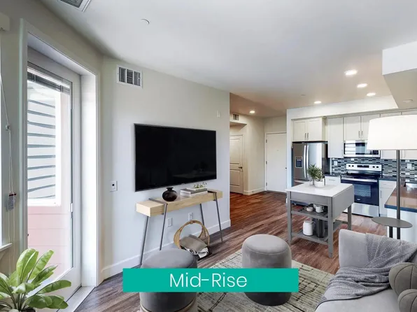 Capitol Towers - Luxury Midrise