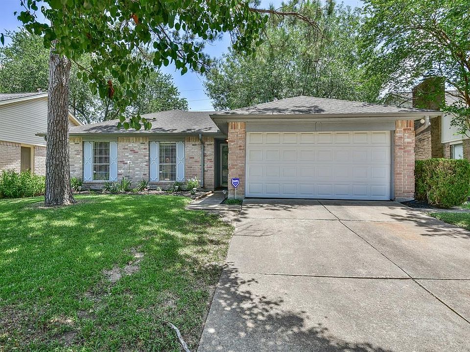 1st image of 17906 Valley Knoll Dr