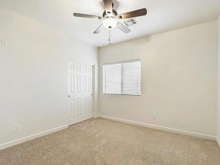 2209 W Red Range Way — Photo 26