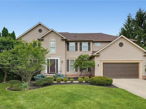 789 Silverberry Ln, Hudson, OH 44236