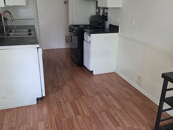 5th image of 4426 Jamestown