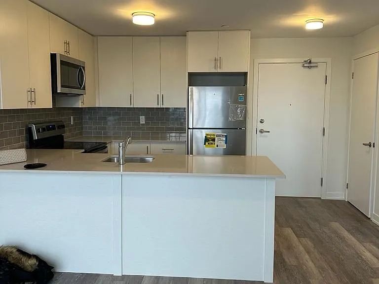 3401 Ridgeway Dr #422 — Photo 8