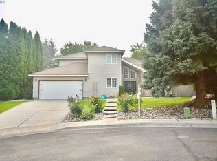 111 Piper Ct, Richland, WA 99352