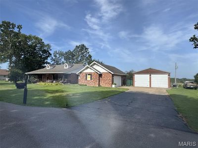 26737 Gene Dr, Lebanon, MO, 65536