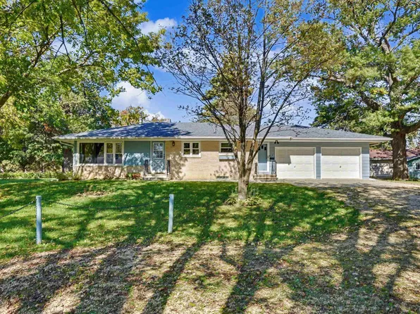 19 Shady Ln, Oelwein, IA 50662