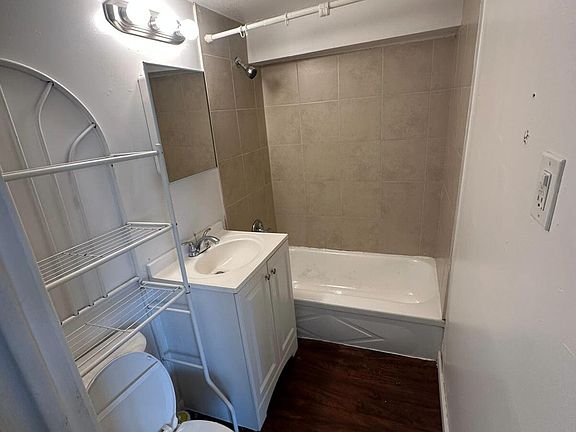 5th image of 100 Irving Pl APT 3A
