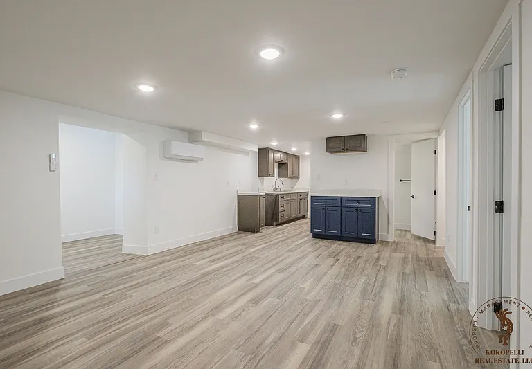 910 Rood Ave #5 — Photo 3
