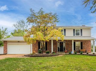 238 Cedar Trail Dr, Ballwin, MO 63011