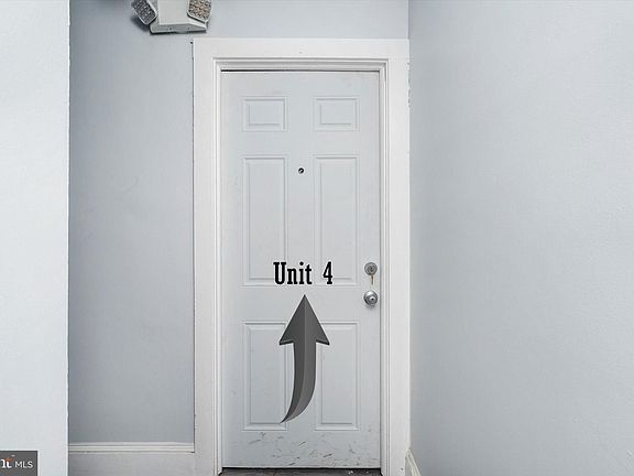 5th image of 10 Lytle St APT 4