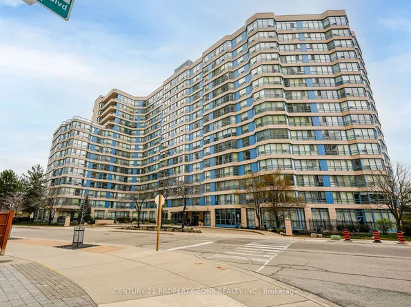 250 Webb Dr #318, Mississauga, ON L5B 3Z4