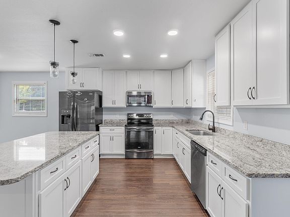 3rd image of 4962 Antioch Rd