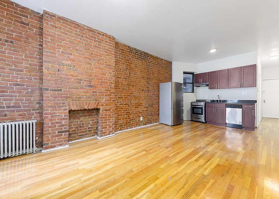 1st image of 262 Saint James Pl APT 2C