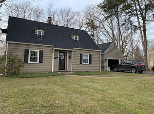 426 Lake Shore Dr W, Dunkirk, NY 14048