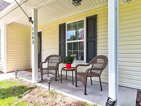 4th image of 1583 Southwick Dr