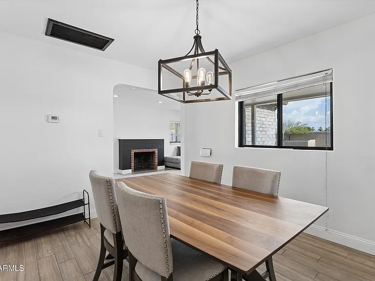 926 W Moreland St — Photo 8
