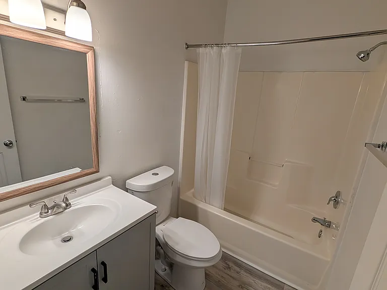 317 S Front St #3 — Photo 3