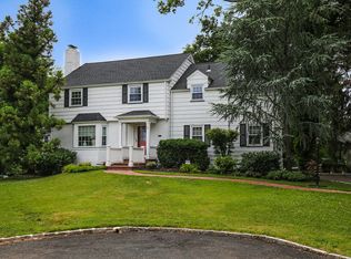 2 Crescent Pl, Cranford, NJ 07016