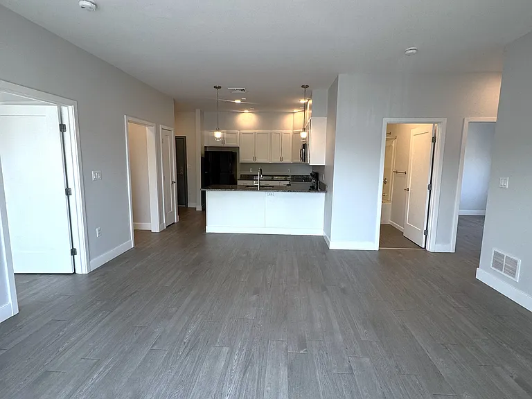 118 Old Colony Ave #422 — Photo 4